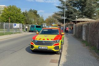 Muž v pražské zoo spadl z lanovky - Novinky