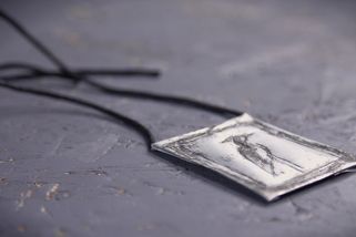 Originální šperk z plechovky ještě stihnete vyrobit jako dárek k Vánocům | Recy kecy