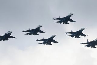 Rusko na nebi drtí Ukrajinu. Má stále víc špičkových stíhaček a vylepšených střel - Novinky