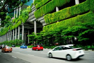 Mladý Francouz olízl v Singapuru brčko z automatu. Hrozí mu tři roky vězení - Seznam Zprávy