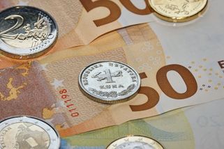 Euro nahradilo kuny. Chorvaté sčítají, kolik si obchodníci přirazili - Seznam Zprávy
