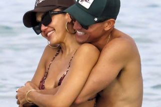 To tělo! Jessica Alba oslavila rozvod s novou láskou na pláži