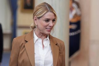 Trump vyhodil ministryni spravedlnosti Pam Bondiovou - Novinky
