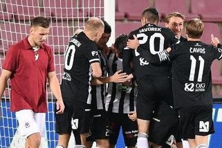 Sešívaní si mnou ruce! Sparta doma vybouchla s Jihočechy, Plzeň padla ve Zlíně - Sport.cz