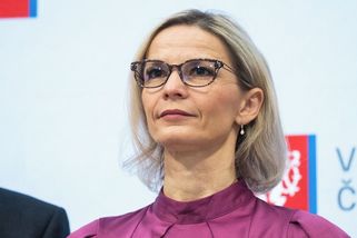 Mrázová odmítla opoziční výzvy k rezignaci, trvá na tom, že neporušila předpisy - Seznam Zprávy