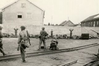 Co se stalo po osvobození Dachau? Pravda, o které se mlčelo | TOP 5 Zajímavosti