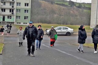 Na takový nával voličů nejsou v Chanově zvyklí - Novinky