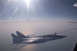 Rusové nad Japonským mořem větrali migy vyzbrojené hypersonickými raketami - Novinky