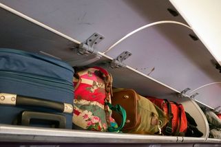 Muže vyloučili z letu poté, co porušil nepsané pravidlo zavazadlové etikety - Novinky