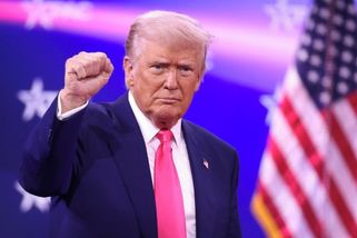 Trump ochutnal vlastní medicínu. Král Karel III. jej svou řečí hned několikrát noblesně setřel - Médium.cz