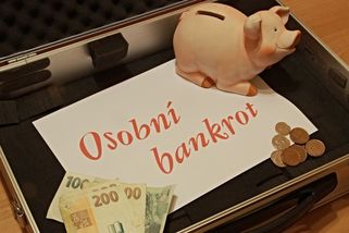 Soudy vyhlásily nejvíce osobních bankrotů za posledních pět let - Novinky