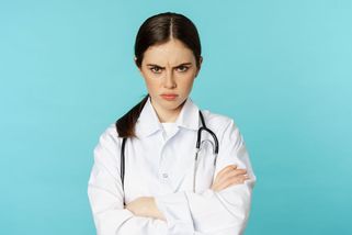 Dobrovolně už ne. „Je to podraz,“ říkají lékaři ke zdvojnásobení přesčasů - Seznam Zprávy