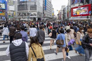 Pokud se nezmění zákon, budou mít všichni Japonci za 500 let stejné příjmení - Novinky