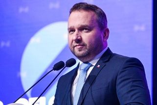 Jurečka v televizi tvrdě kritizoval vládu. Klempíře označil za infantilního a neschopného ministra, který jen točí videa