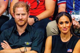 Meghan Markle sdílela soukromé rodinné fotky. Lidem na nich ale zásadně chybí jedna věc!