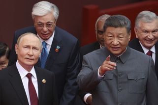 „V 70 jste ještě dítě.“ Si a Putin se bavili o transplantaci orgánů a nesmrtelnosti. Hovor zachytil mikrofon - Novinky