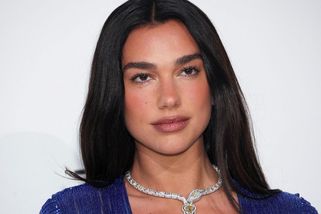 Zpěvačka Dua Lipa žaluje Samsung kvůli obrázku - Novinky