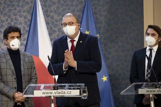 K naočkování milionu Čechů se za den přihlásily stovky zdravotníků. Iniciativa je nadšená - Novinky