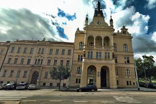 Praha 4 poskytne pozemky, investoři postaví a zaplatí domovy pro stovky seniorů - Novinky