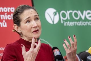 Svárovská: Zdaňme prázdné byty i extrémní bohatství. Bezbřehá podpora Izraele nám nic nepřináší