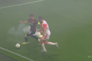 Moment z derby S, který řešila komise rozhodčích | Fotbal