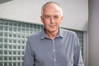 Sáhl národu na jeho chrám. „Proti čemu všemu jde protestovat?“ ptá se architekt - Seznam Zprávy