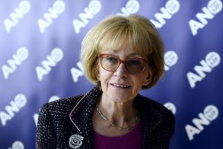 Válková zuří: obvinila Novinky z nepravdivého titu...