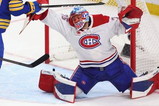 NHL | Tři góly za jedenáct minut, ale pak už čisté konto. Dobeš přispěl k důležité výhře Montrealu - Sport.cz