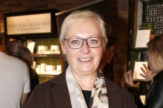 Zuzana Slavíková z Nejslabší, Máte padáka slaví 61 let. Dvořákovi utekla od oltáře a o své váze mluví bez obalu