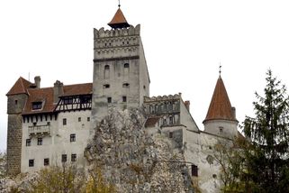 Drákulův hrad koupil americký podnikatel, který spravuje Presleyho pozůstalost - Seznam Zprávy