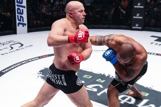Legendární Fedor tvrdě narazil. Brazilec ho za 69 sekund připravil o auru neporazitelnosti
