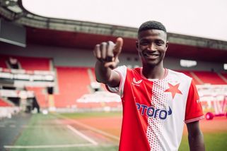 Slavia hlásí posilu, lovila ve druhé lize - Sport.cz