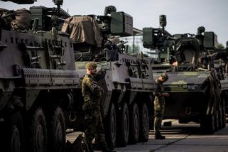 Obrazem: Čeští vojáci míří na Slovensko. Cvičit budou odstrašení Ruska - Seznam Zprávy