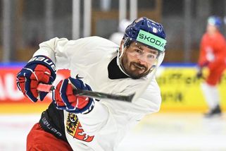 MS hokej | Kempný zpátky na ledě, na dobrovolném tréninku chyběli jen tři hráči - Sport.cz
