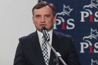 Stíhaný polský exministr se do USA dostal s pomocí amerického diplomata - Novinky