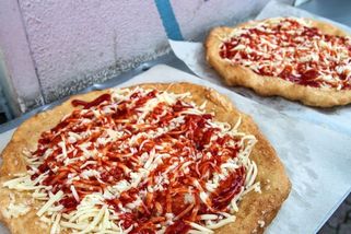 Slovenskem hýbe bizarní „langošová aféra“ za chybějící háček. Fico mluví o šikaně