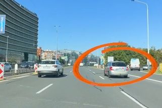 Zopakujte si to. Při řazení do pruhů levý nesmí ohrozit pravého | Učíme vás řídit