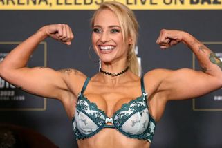 Australská boxerka narazila na zlatonosnou žílu. Vsadila na své křivky a trefila jackpot