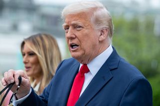 Donald Trump utrácí jako smyslů zbavený: Rozhazování peněz může mít fatální následky