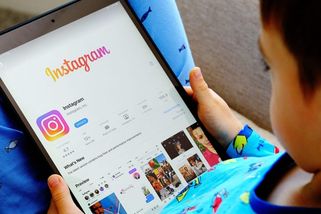 Zákaz sociálních sítí pro děti v další evropské zemi: Budu tlačit, aby platil v celé EU, říká premiér