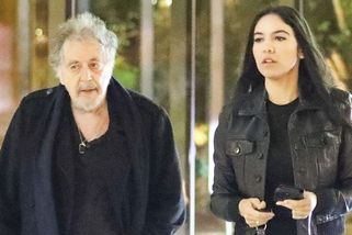 Al Pacino si vyšel na večeři s matkou svého dítěte. Paparazzi pak zvěčnili pořádně trapný moment při jejich odchodu - Super.cz