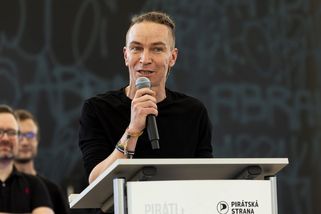 TOP 09 chce řešit Bartošovu digitalizaci. Vyvolává koaliční jednání - Seznam Zprávy