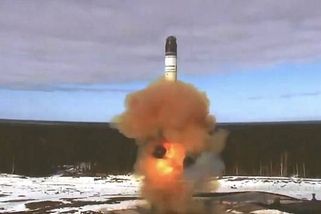 Mám nejmocnější raketu světa, tvrdí Putin. Jen straší, říkají k Satanovi experti