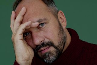 Josef (50): Můj náctiletý syn a jeho přítelkyně čekají dítě. Počítají s tím, že je budeme všechny tři živit