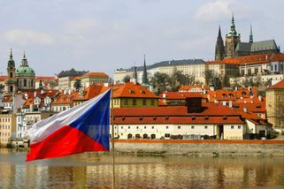 Jsme nepříjemní, hrubí a nešťastní. Naštvaný výraz jako symbol češství - Médium.cz