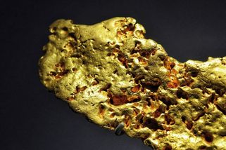 Zlatonosné potoky v ČR: místa, kde se u nás dá legálně rýžovat zlato s ryzostí 23 karátů - Médium.cz