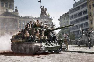 stoplusjednicka.cz/valka/jak-vypadalo-osvobozeni-ceskoslovenska-co-nam-o-prubehu-kvetnovych-udalosti-v-roce-1945