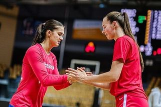 Hamzová a Čechová si jako první Češky po 16 letech zahrají WNBA - Sport.cz