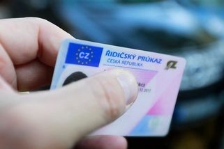 24 tisíc lidí na Vysočině si letos musí obnovit řidičský průkaz. Mohou si ho nechat poslat do výdejního boxu