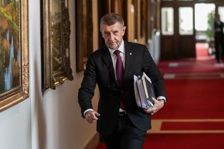 Nepochopitelný útok, který ničí trhy. Babiš reaguje na izraelské údery